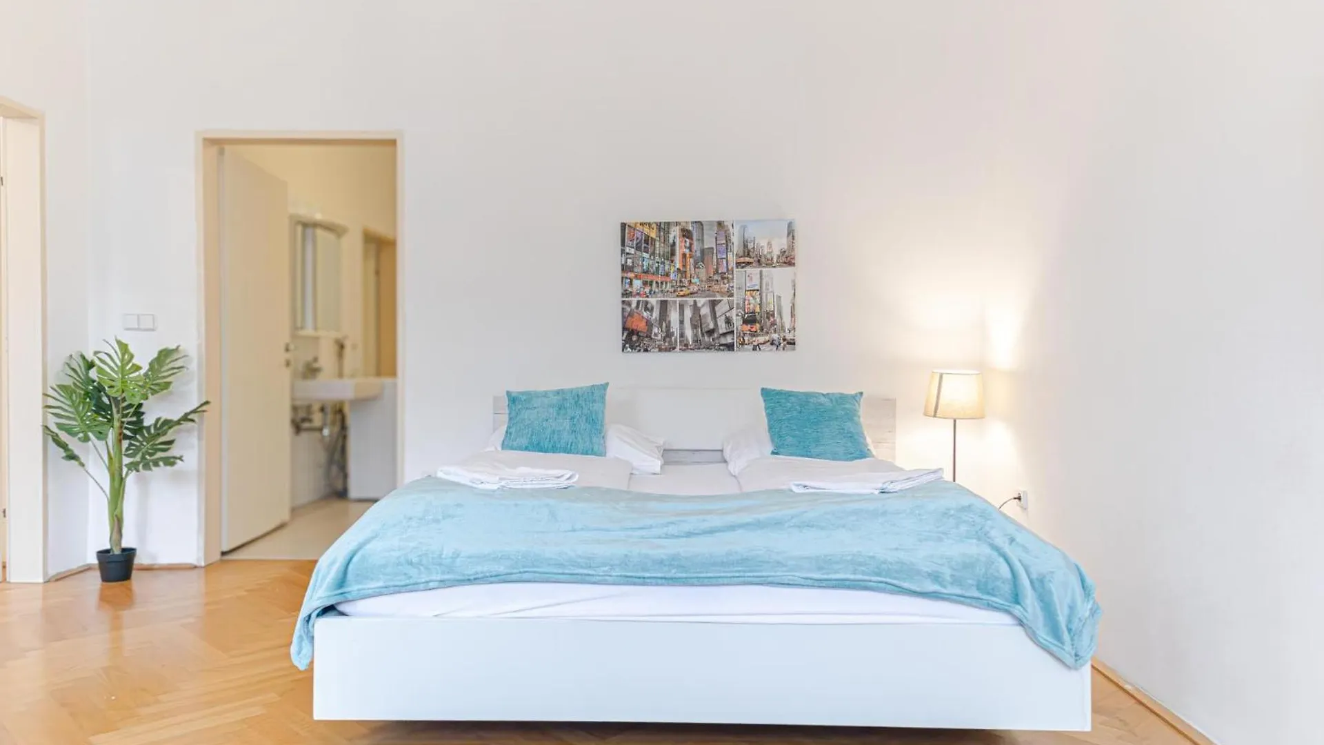 Amazing 2Br City Stay, Wiener Stadthalle 0*, Viena Austria