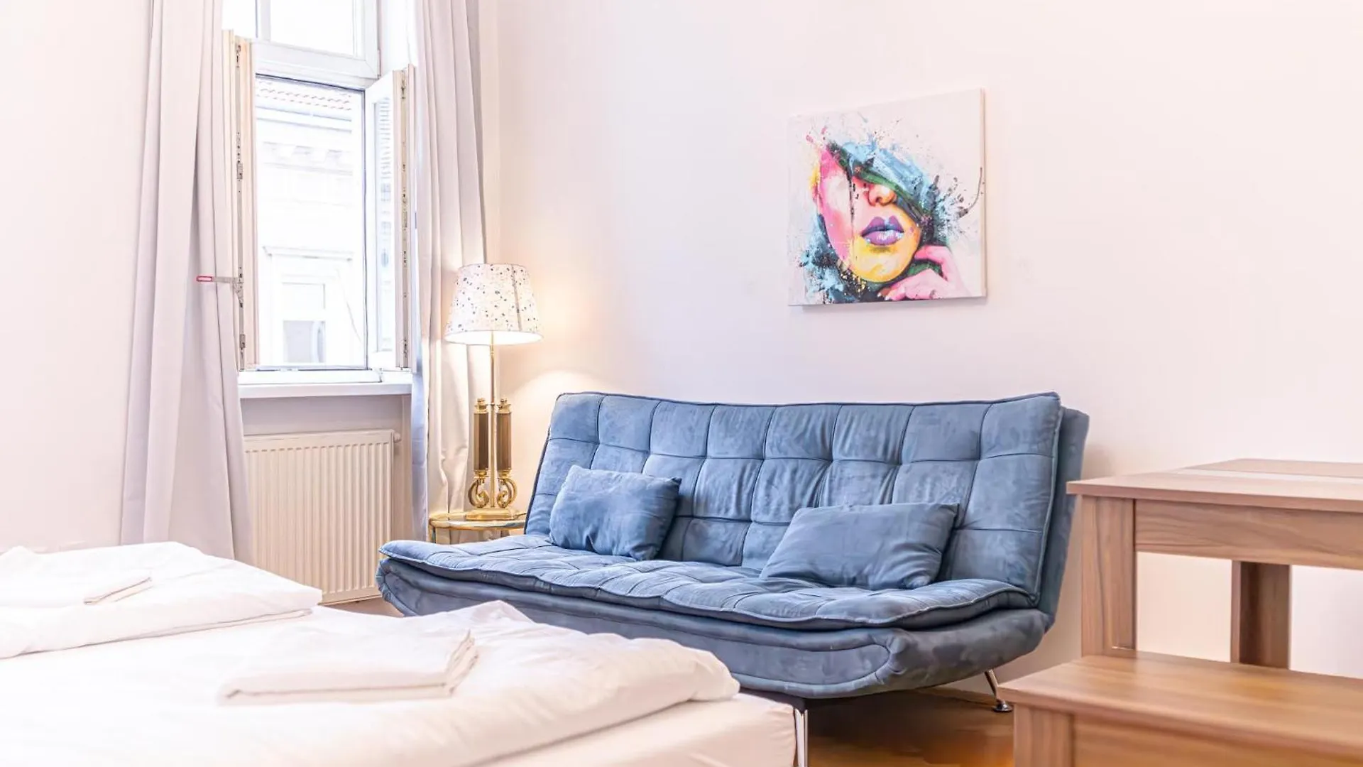 Amazing 2Br City Stay, Wiener Stadthalle 0*, Viena